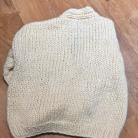 FRNCH Taya Cream Floral Knit Sweater - Picture 6 of 7